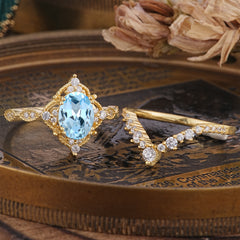 Gorgeous Oval Cut Aquamarine Engagement Ring