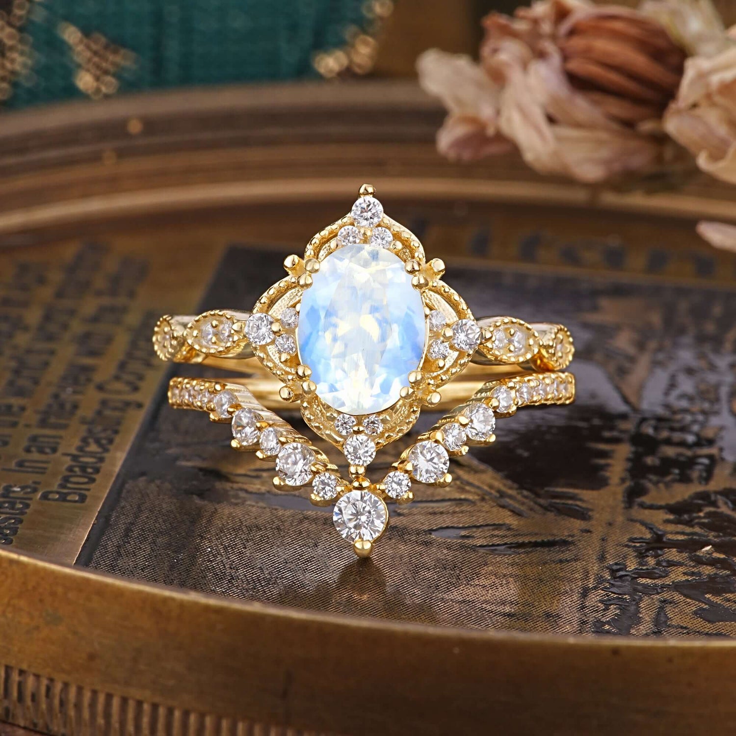 Gorgeous Oval Cut Moonstone Bridal Ring Set