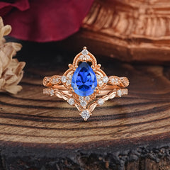 Luxury Vintage  Pear-Cut Sapphire Engagement Ring Set