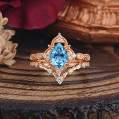 Luxury Vintage Pear-Cut Aquamarine Engagement Ring Set