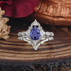 Luxury Vintage Pear-Cut Tanzanite Engagement Ring Set