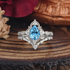 Luxury Vintage Pear-Cut Aquamarine Engagement Ring Set