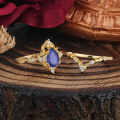 Luxury Vintage Pear-Cut Tanzanite Engagement Ring Set