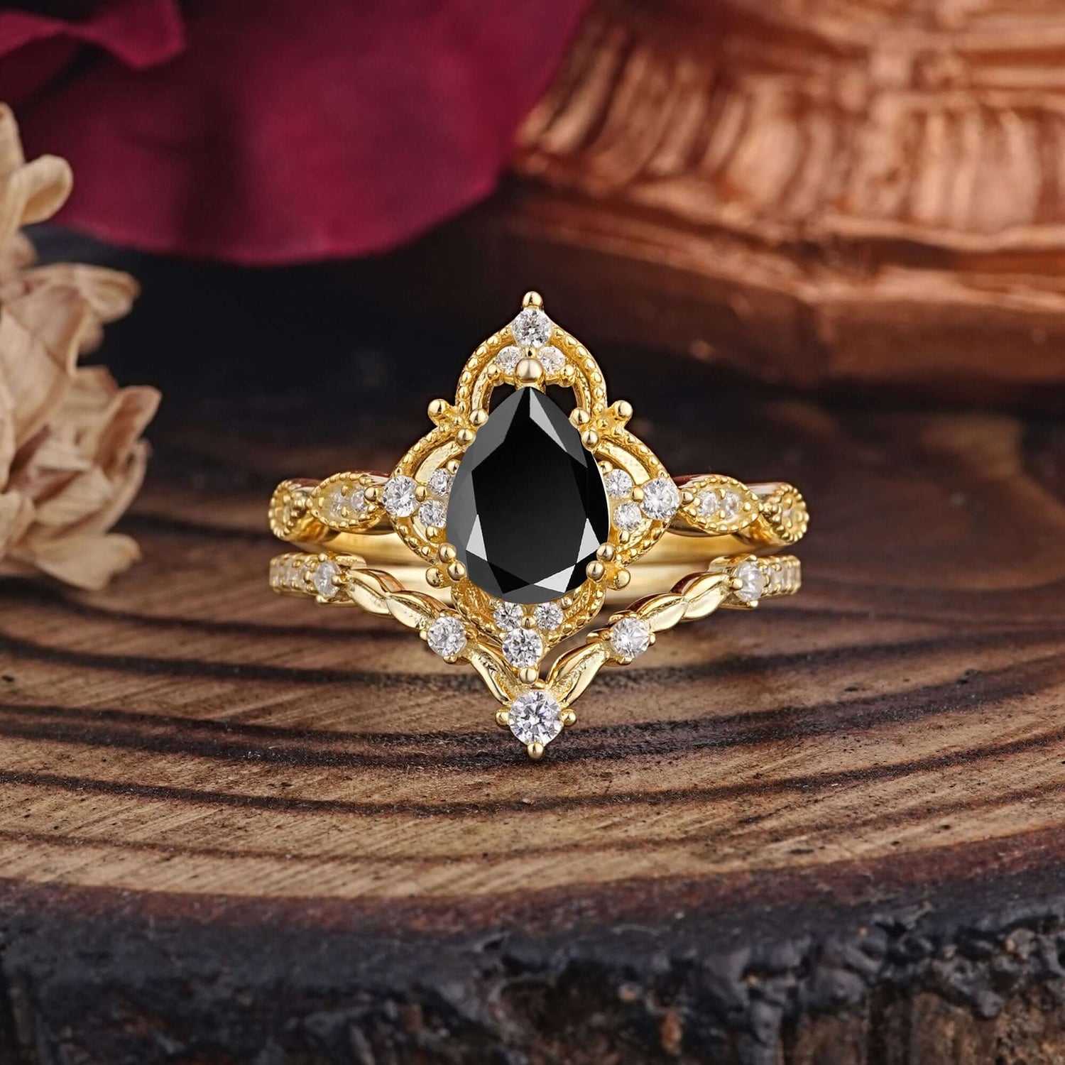 Luxury Vintage Pear-Cut Black Onyx Bridal Ring Set