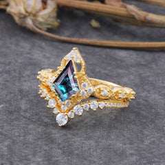 Unique Cut Kite Cut Natural Alexandrite Cluster Engagement Ring Set 2pcs