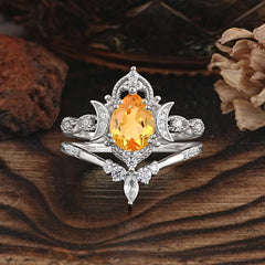 Elegant 5 Prong Pear-Cut Citrine Engagement Ring Set
