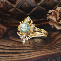 Elegant 5 Prong Pear-Cut Natural Moss Agate Engagement Ring Set