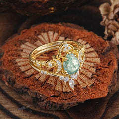 Elegant 5 Prong Pear-Cut Natural Moss Agate Engagement Ring Set