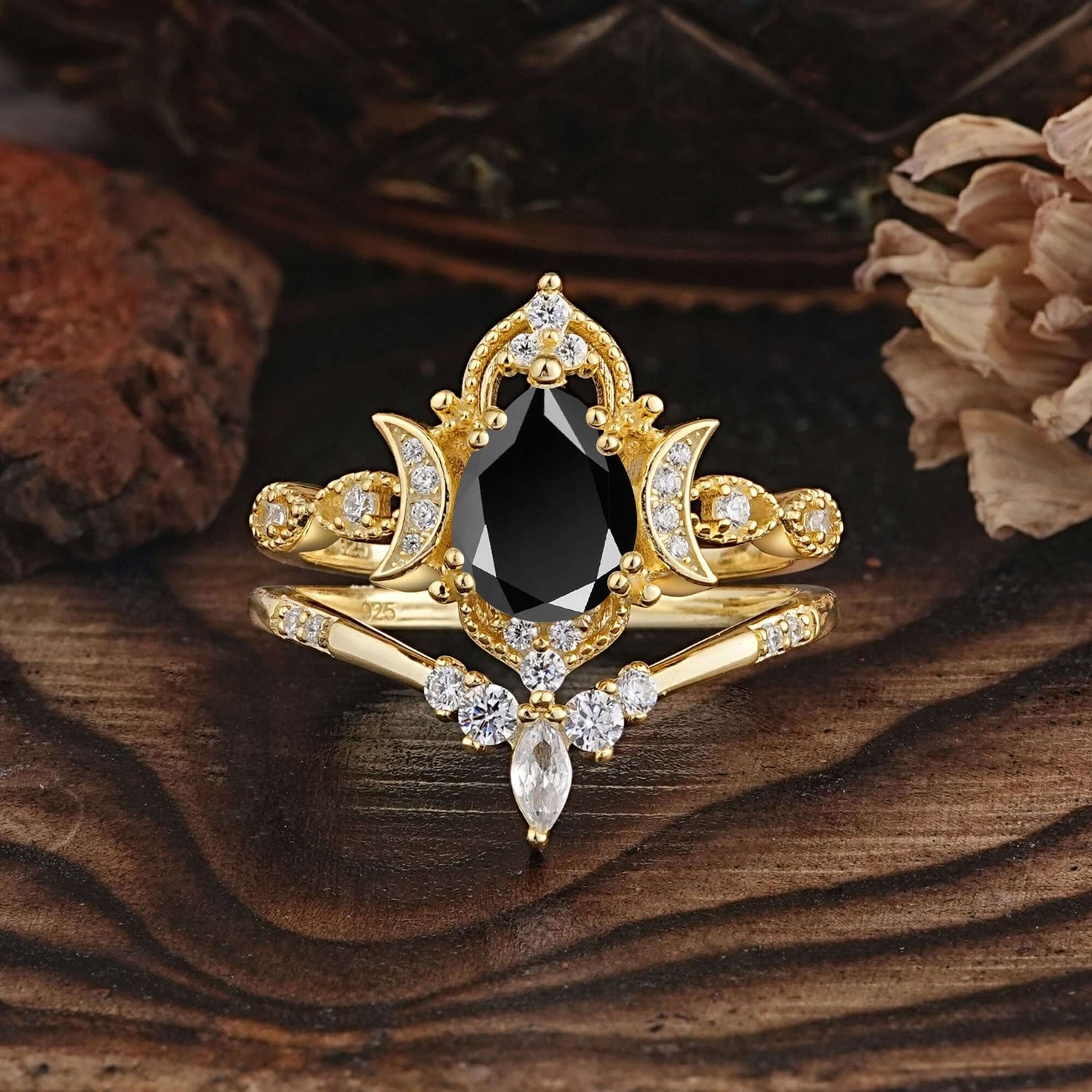 Elegant 5 Prong Pear-Cut Black Onyx Bridal Ring Set