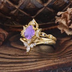 Elegant 5 Prong Pear-Cut Amethyst Engagement Ring Set