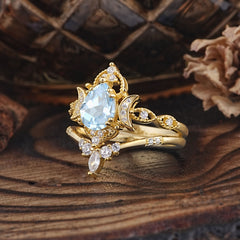 Elegant 5 Prong Pear-Cut Aquamarine Engagement Ring Set