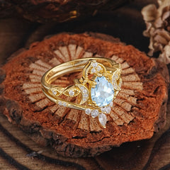 Elegant 5 Prong Pear-Cut Aquamarine Engagement Ring Set