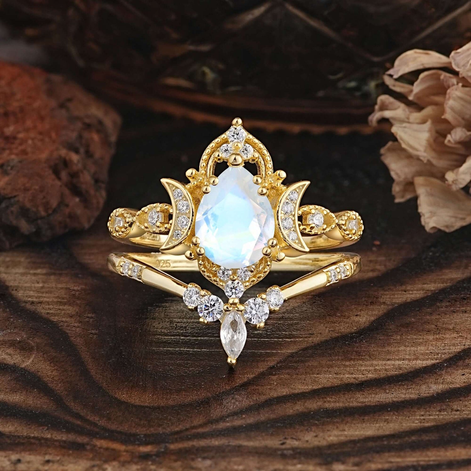 Elegant 5 Prong Pear-Cut Moonstone Bridal Ring Set