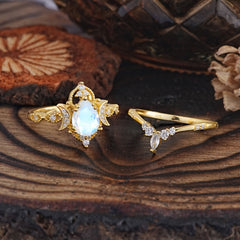 Elegant 5 Prong Pear-Cut Moonstone Engagement Ring Set