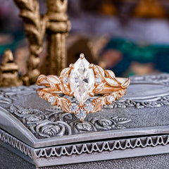 Nature-Inspired Marquise Moissanite Engagement Ring Set with Vine Motif