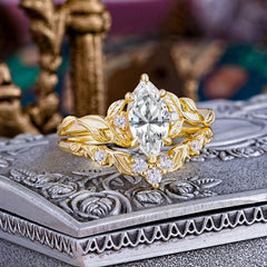 Nature-Inspired 6 Prong Marquise Lab Diamond Engagement Ring Set with Vine Motif