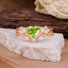 4-Prong Nature-Inspired Heart-Cut Peridot Engagement Ring Set