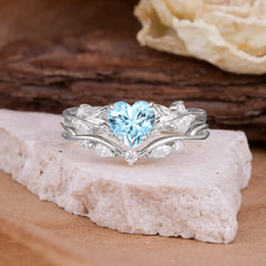4-Prong Nature-Inspired Heart-Cut Aquamarine Engagement Ring Set
