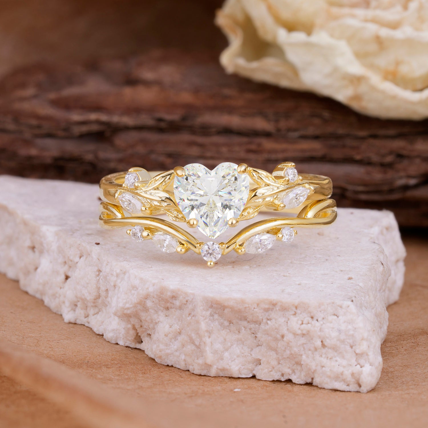 4-Prong Nature-Inspired Heart-Shaped Moissanite Engagement Ring Bridal Set