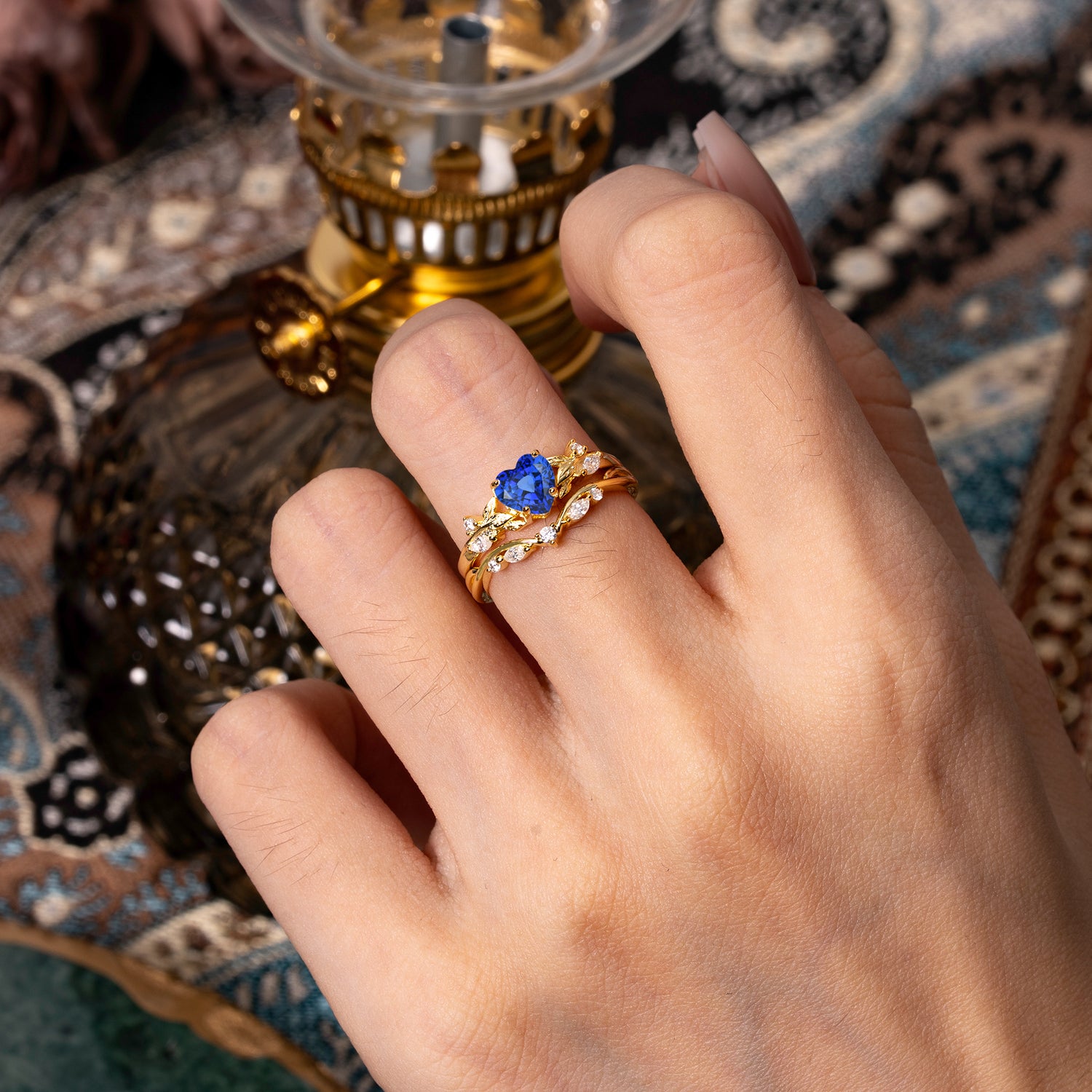 4-Prong Nature-Inspired Heart-Cut Sapphire Engagement Ring Set