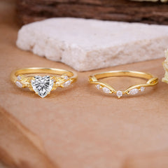 4-Prong Nature-Inspired Heart-Cut Lab Diamond Engagement Ring Set