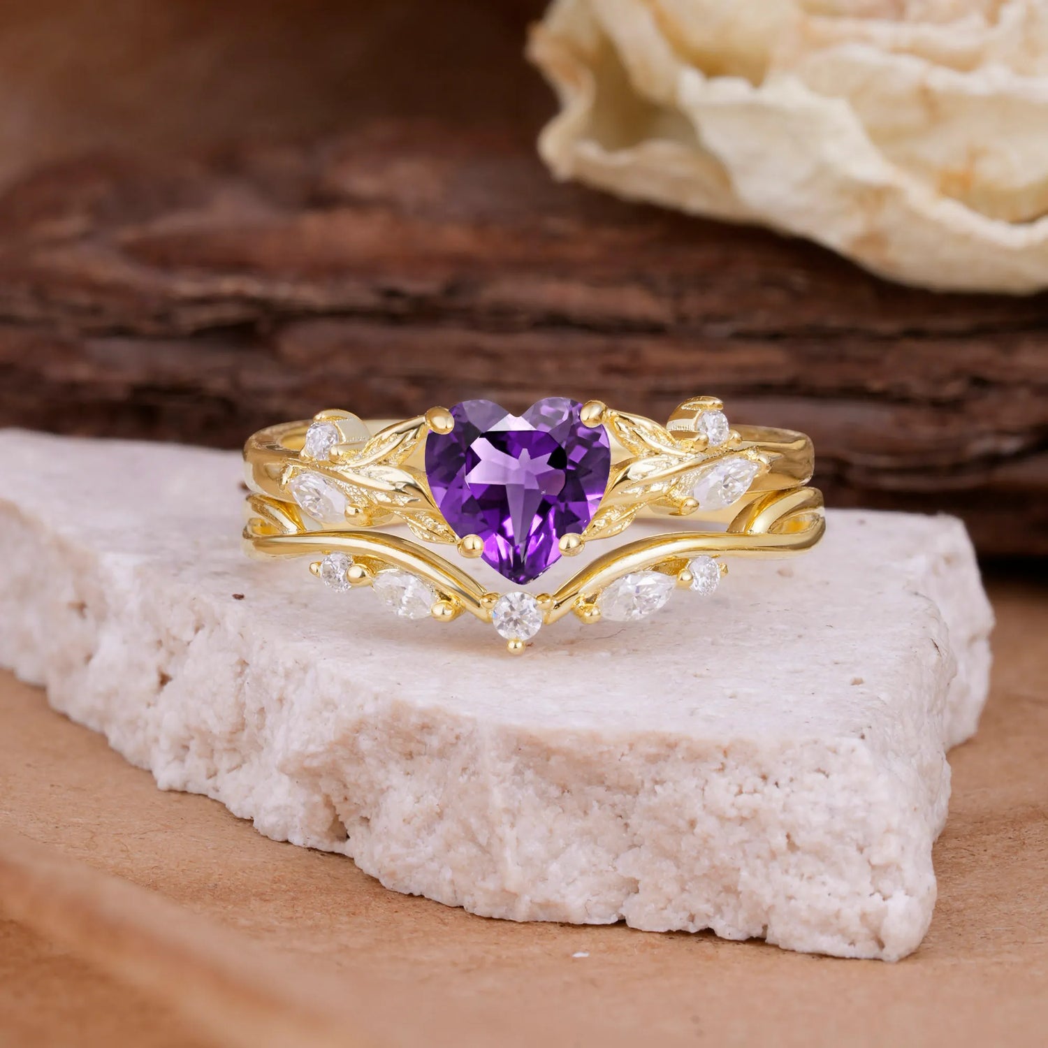4-Prong Nature-Inspired Heart-Cut Natural Amethyst Bridal Ring Set