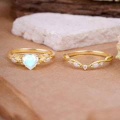 4-Prong Nature-Inspired Heart-Cut Moonstone Engagement Ring Set