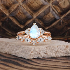 Luxury 3-Prong Pear-Cut Moonstone Engagement Ring Set