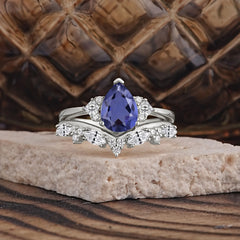 Luxury 3-Prong Pear-Cut Tanzanite Engagement Ring Set