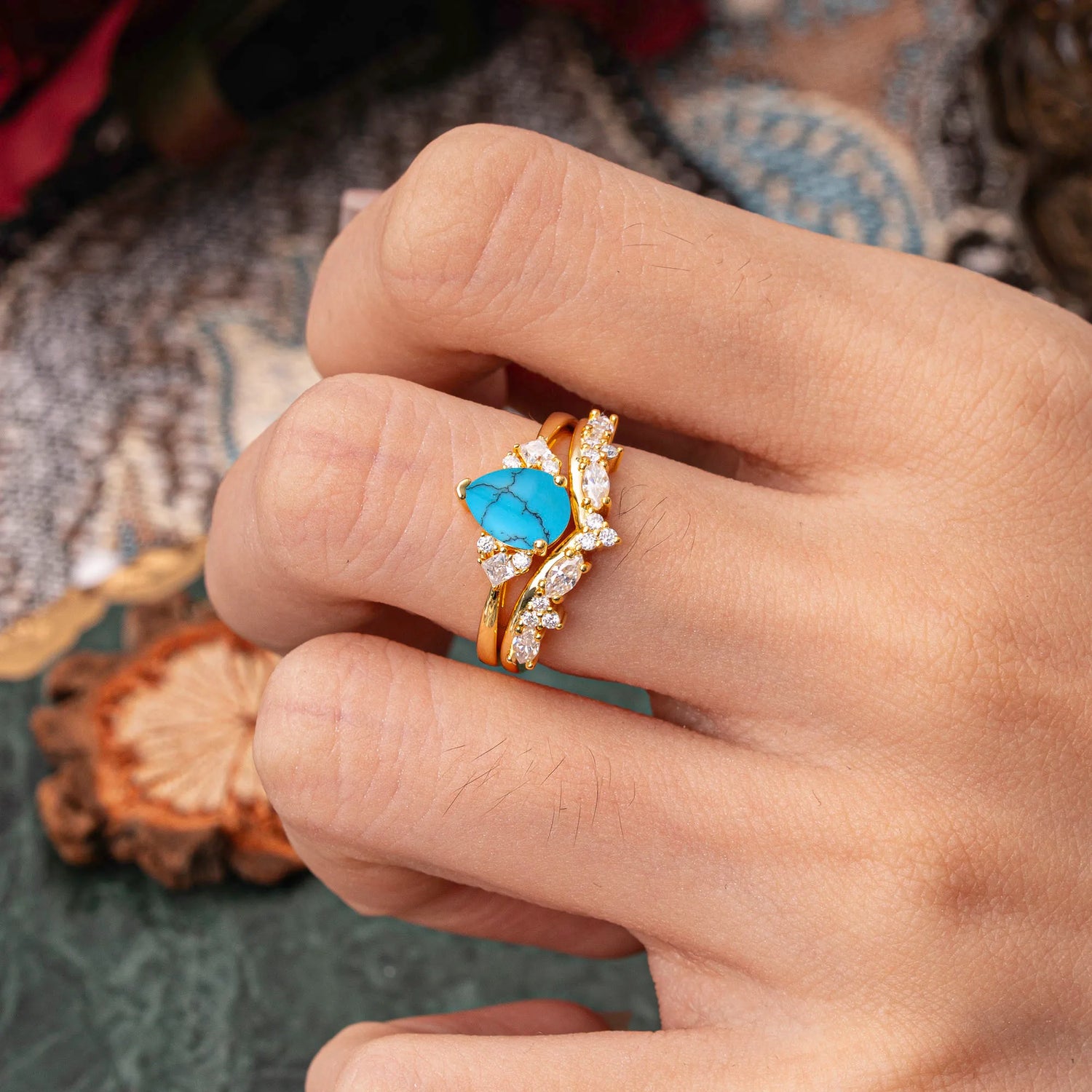 Luxury 3-Prong Pear-Cut Turquoise Bridal Ring Set