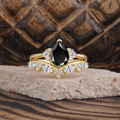 Luxury 3-Prong Pear-Cut Black Onyx Engagement Ring Set