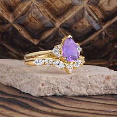 Luxury 3-Prong Pear-Cut Amethyst Engagement Ring Set
