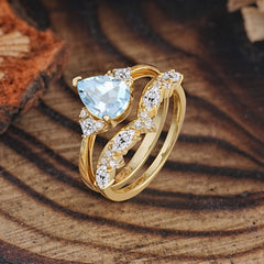 Luxury 3-Prong Pear-Cut Aquamarine Engagement Ring Set
