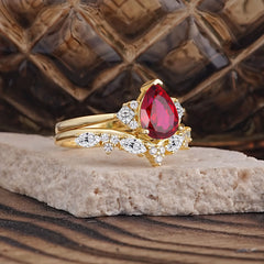 Luxury 3-Prong Pear-Cut Ruby Engagement Ring Set
