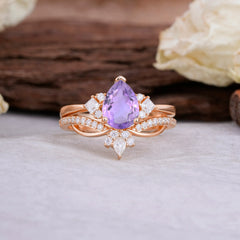 Fashion-Forward 3 Prong Luxury Pear-Cut Natural Amethyst Engagement Ring Set