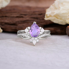 Fashion-Forward 3 Prong Luxury Pear-Cut Natural Amethyst Engagement Ring Set
