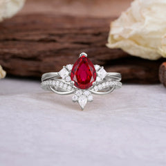 Fashion-Forward Luxury Pear-Cut Ruby Engagement Ring Set