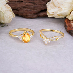 Fashion-Forward Luxury Pear-Cut Citrine Engagement Ring Set