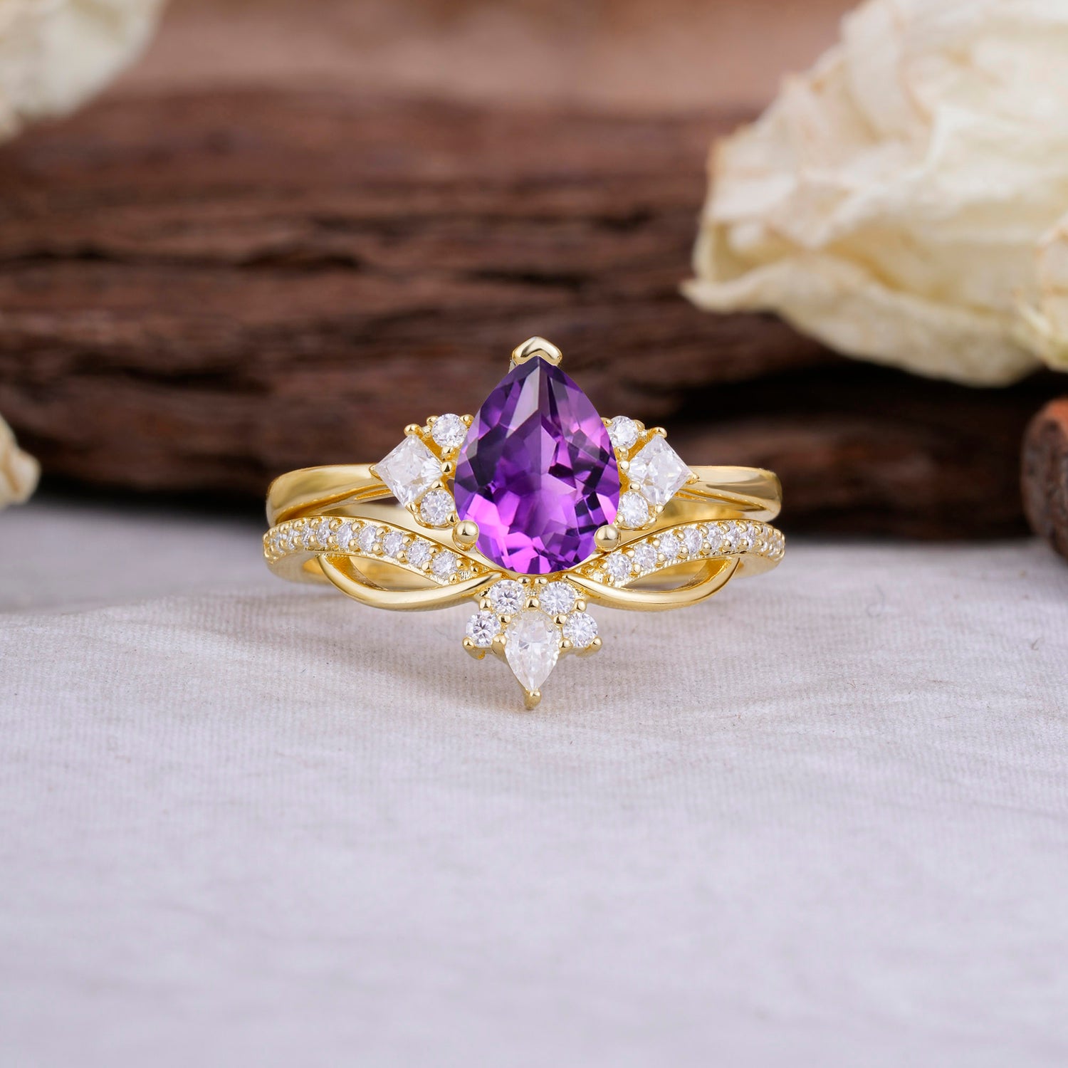 Fashion-Forward 3 Prong Luxury Pear-Cut Natural Amethyst Bridal Ring Set