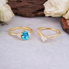 Fashion-Forward Luxury Pear-Cut Aquamarine Engagement Ring Set