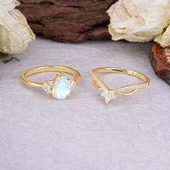 Fashion-Forward Luxury Pear-Cut Moonstone Engagement Ring Set