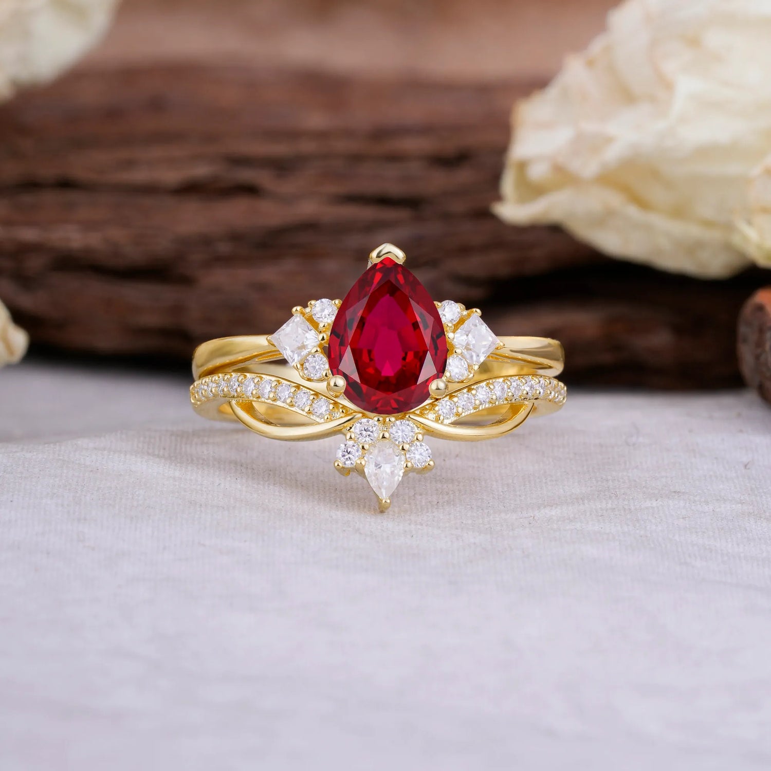 Fashion-Forward Luxury Pear-Cut Ruby Bridal Ring Set