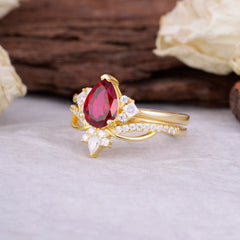 Fashion-Forward Luxury Pear-Cut Ruby Engagement Ring Set