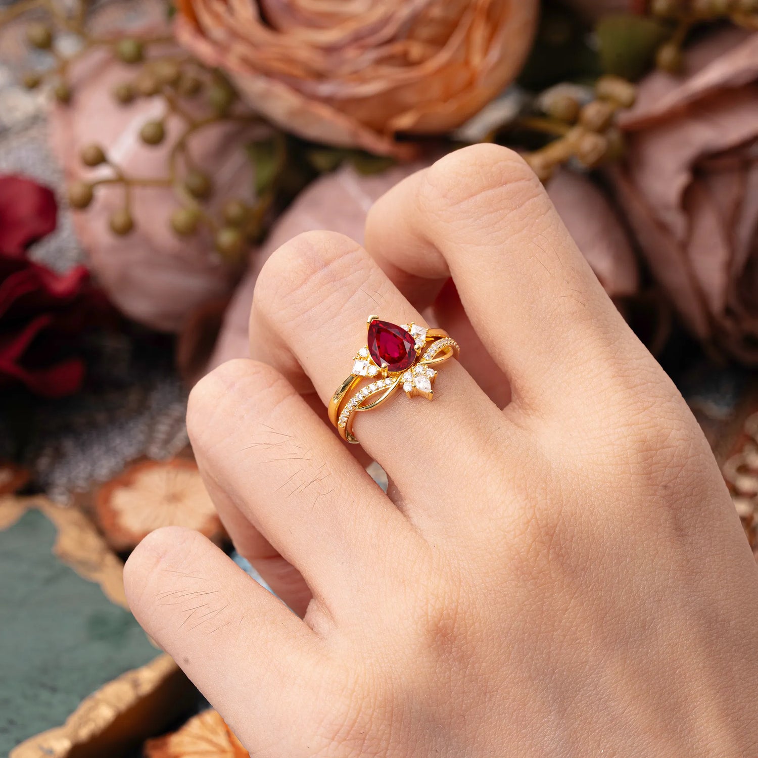 Fashion-Forward Luxury Pear-Cut Ruby Bridal Ring Set