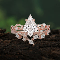 Fashion 4-Prong Kite-Cut Moissanite Engagement Ring Set
