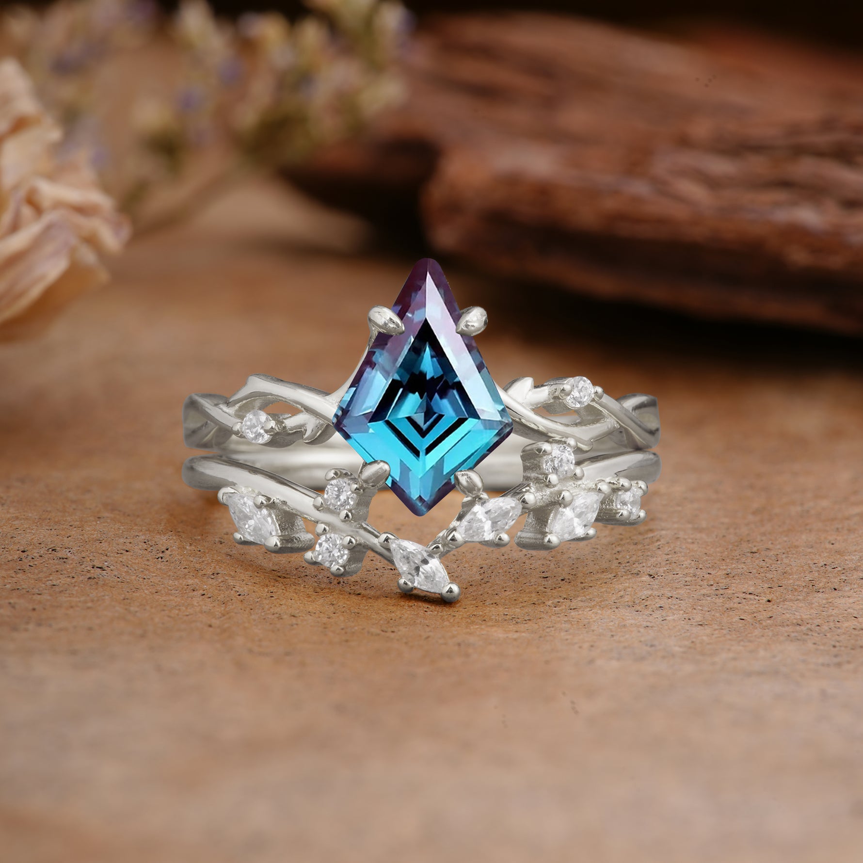 Fashion 4-Prong Kite-Cut Alexandrite Engagement Ring Set - Additional view