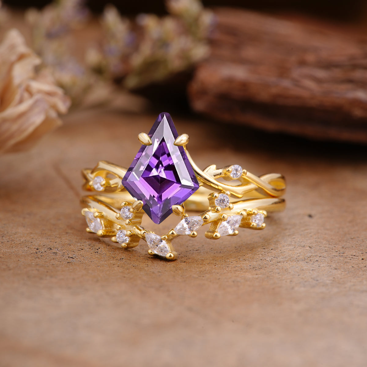 Fashion 4-Prong Kite-Cut Amethyst Engagement Ring Set - Additional view