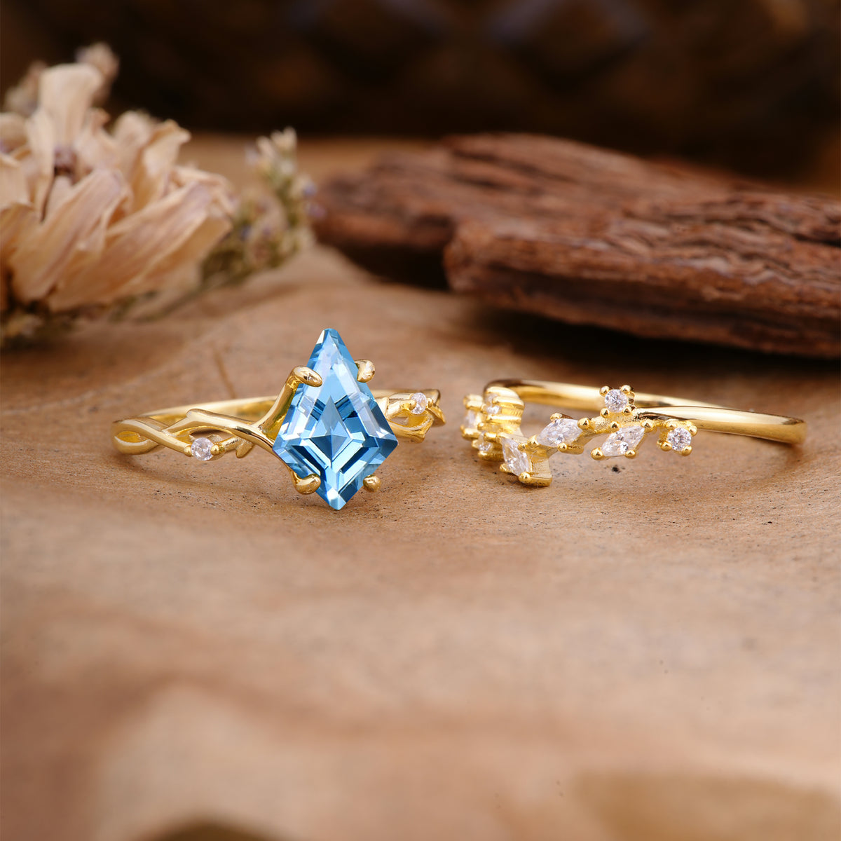 Fashion 4-Prong Kite-Cut Aquamarine Engagement Ring Set - Additional view