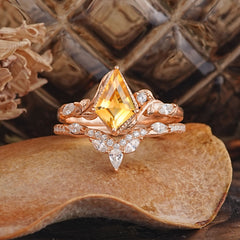 Luxury Nature-Inspired 4-Prong Kite-Cut Citrine Engagement Ring Set