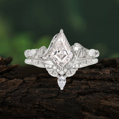 Luxury Nature-Inspired 4-Prong Kite-Cut Moissanite Engagement Ring Set